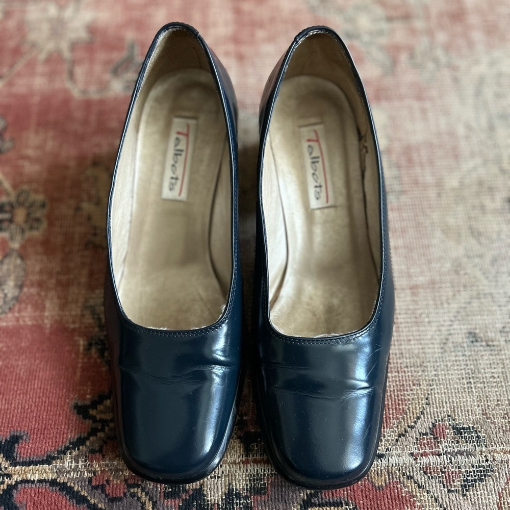 Vintage 1990s Navy Blue Leather Talbot Heels